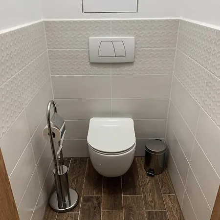 J&j Besenova, Mymara 6 Apartament